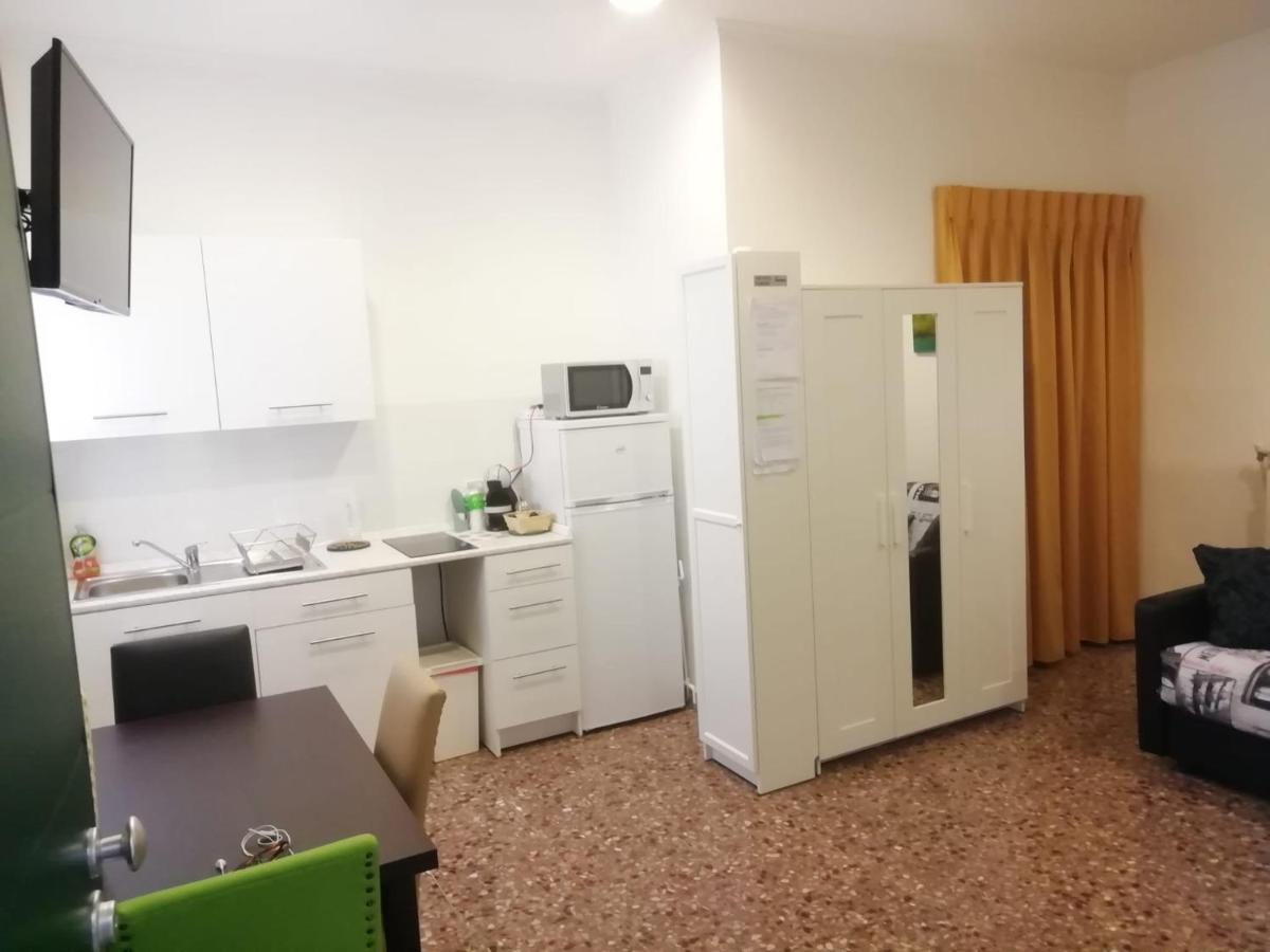 Apartment Urbino 33 Rome Exterior photo